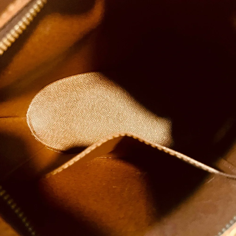 Louis Vuitton Brown Monogram Shoulder Bag - Picture 12 of 16